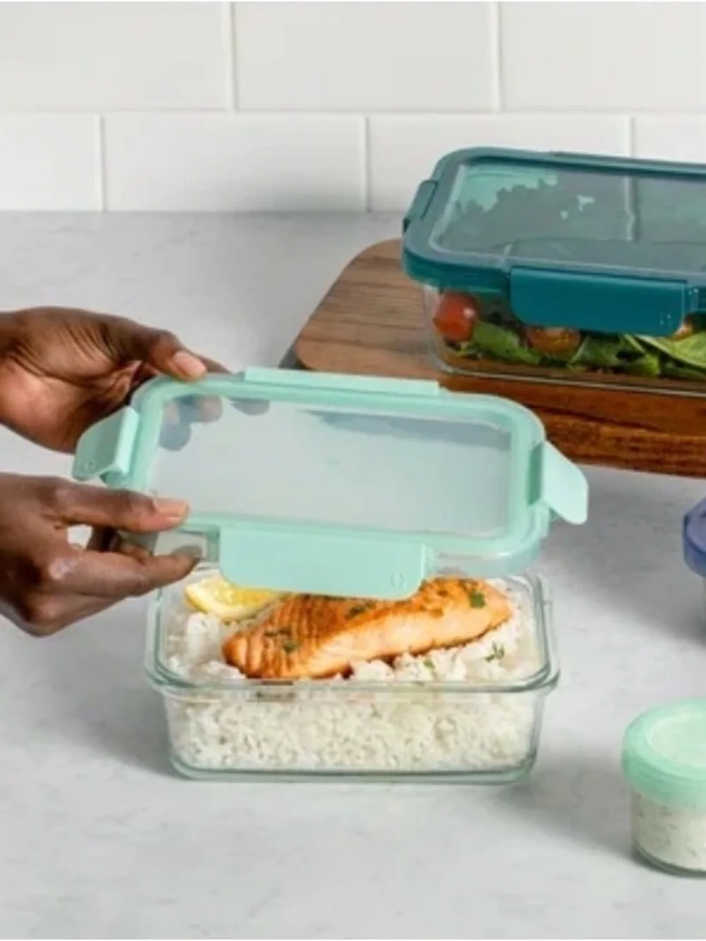 NWT!! Ello Color Lock 3.4 Cup Glass Meal Prep Container